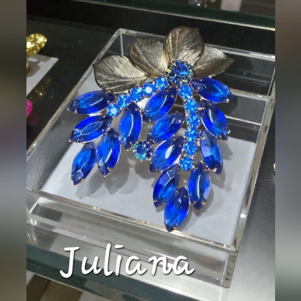 Juliana D&E #1711 Blue Leaf Brooch
